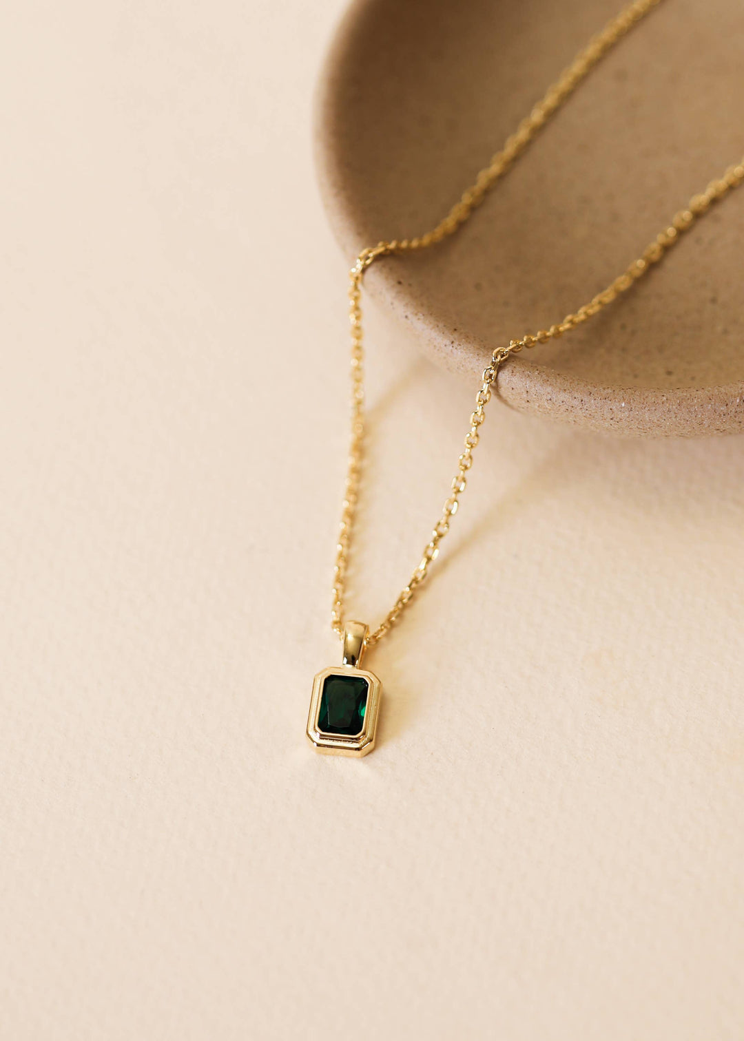 Rectangular Baguette Pendant - Emerald Green - Gold Necklace