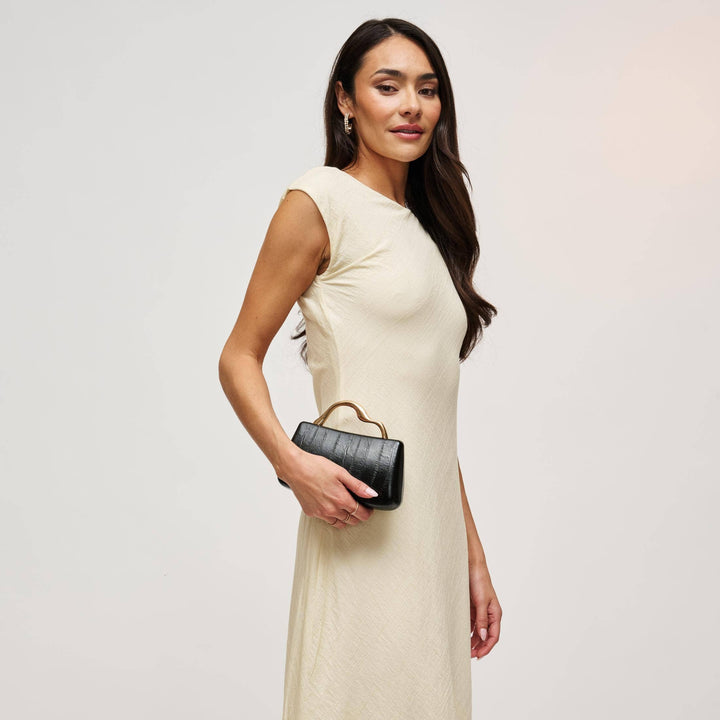 Nichelle Clutch