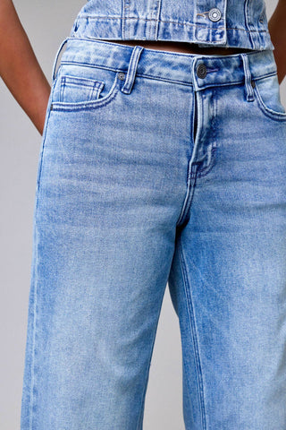 Vintage Wash Stretch Mid Rise Dad Jean
