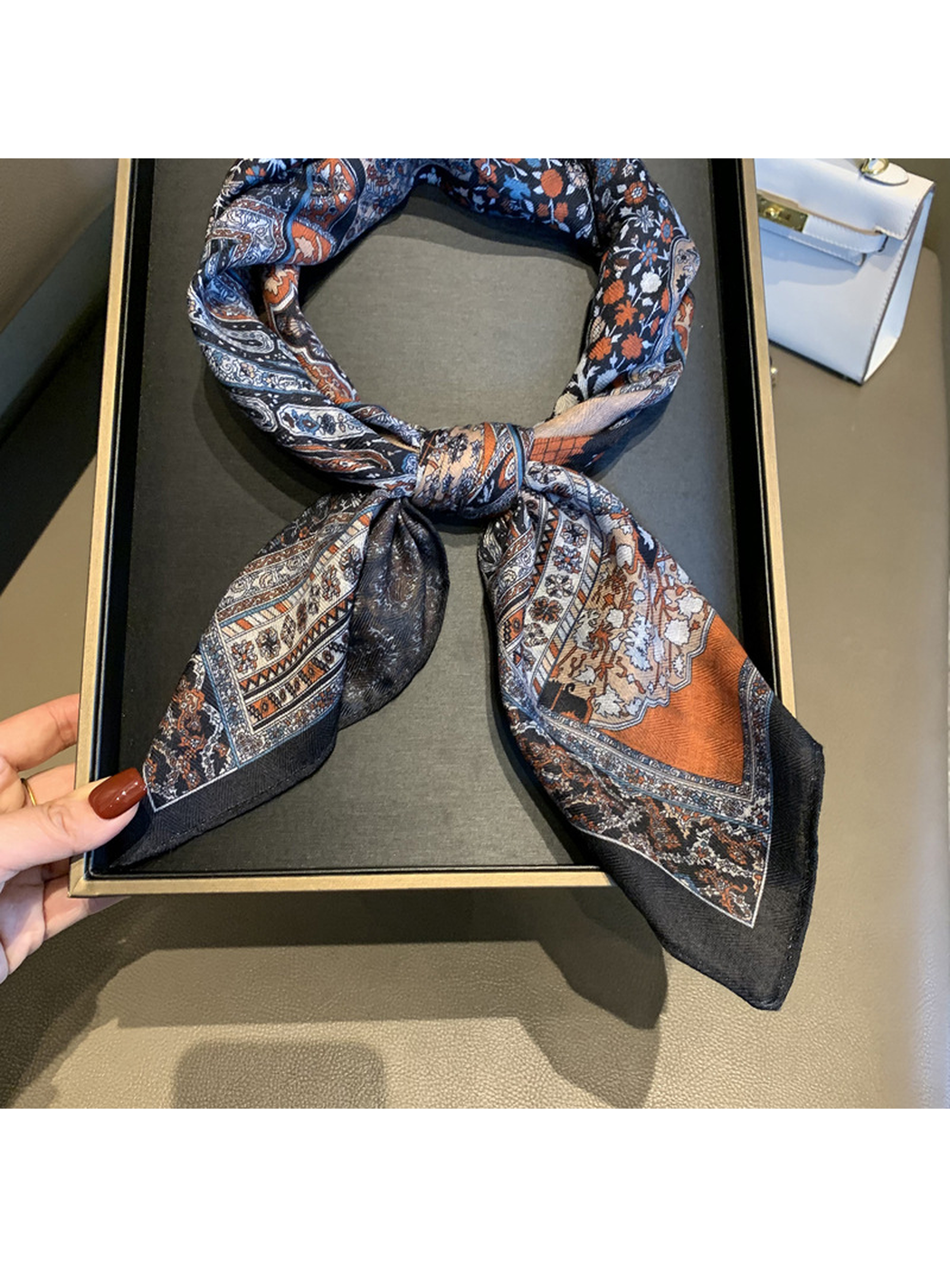 Multicolor Tapestry Print Square Scarf