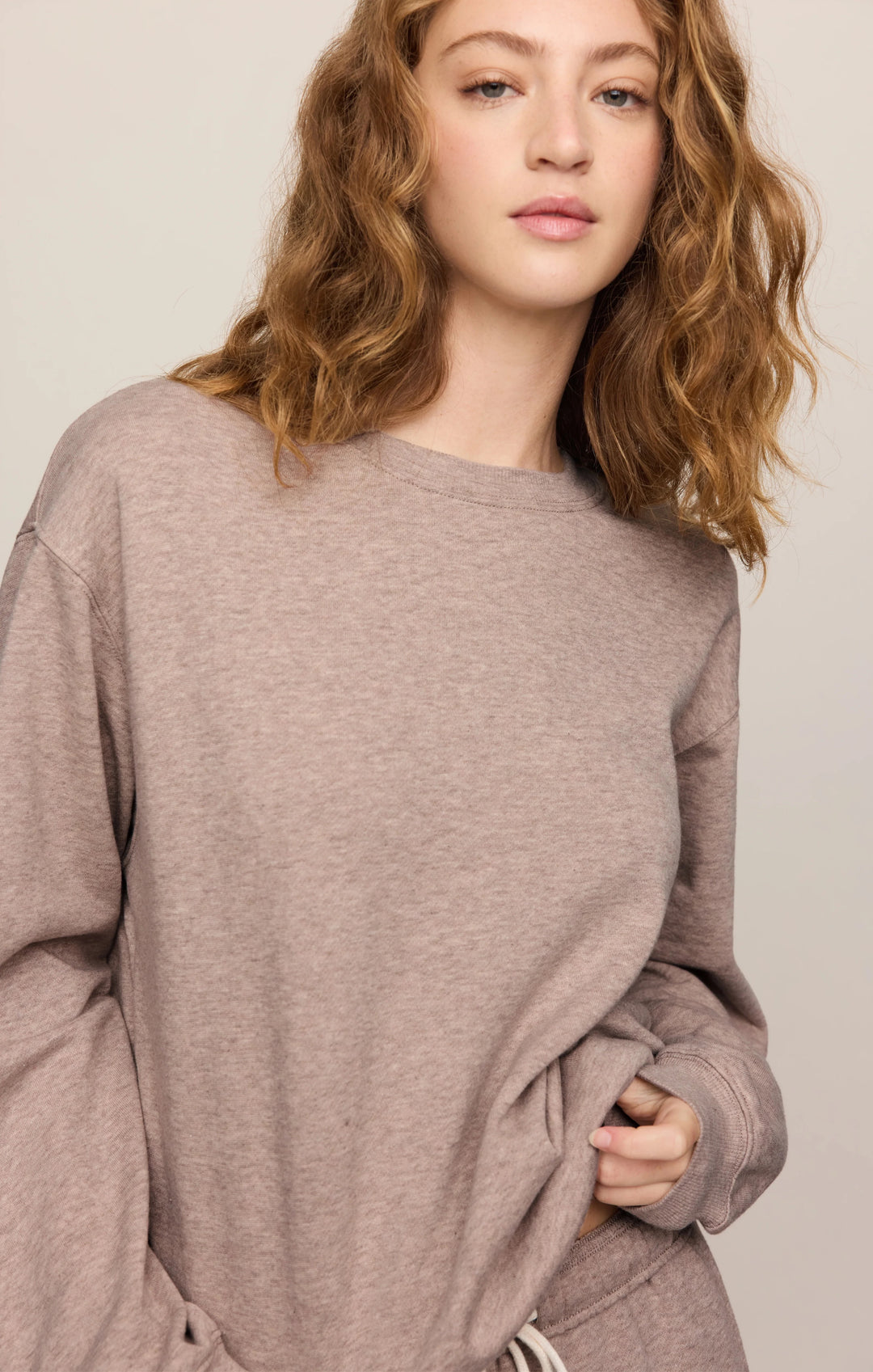 Classic Boyfriend Sweatshirt in Heather Ash