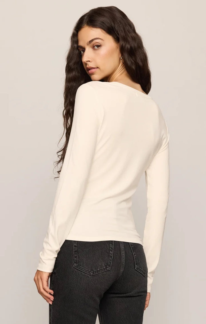 Second Skin Crew Long Sleeve Tee – Sandstone
