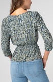 Ruched 3/4 Sleeve V-Neck Knit Top