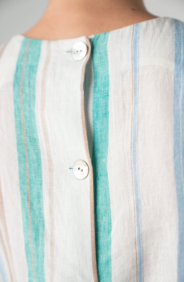 Shell Top with Button Back