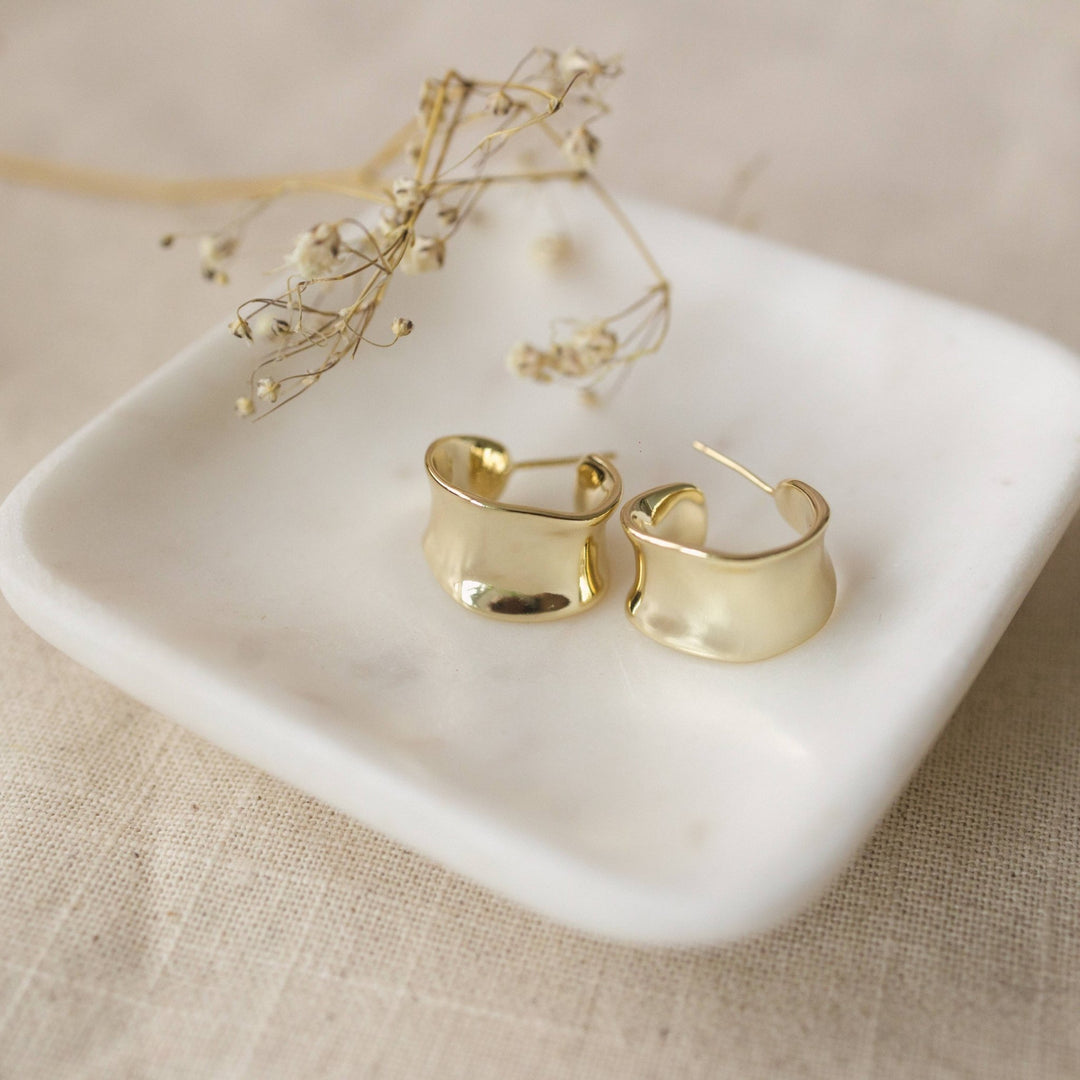 Artsy Fartsy Hoops: Gold - Hello Beautiful Boutique