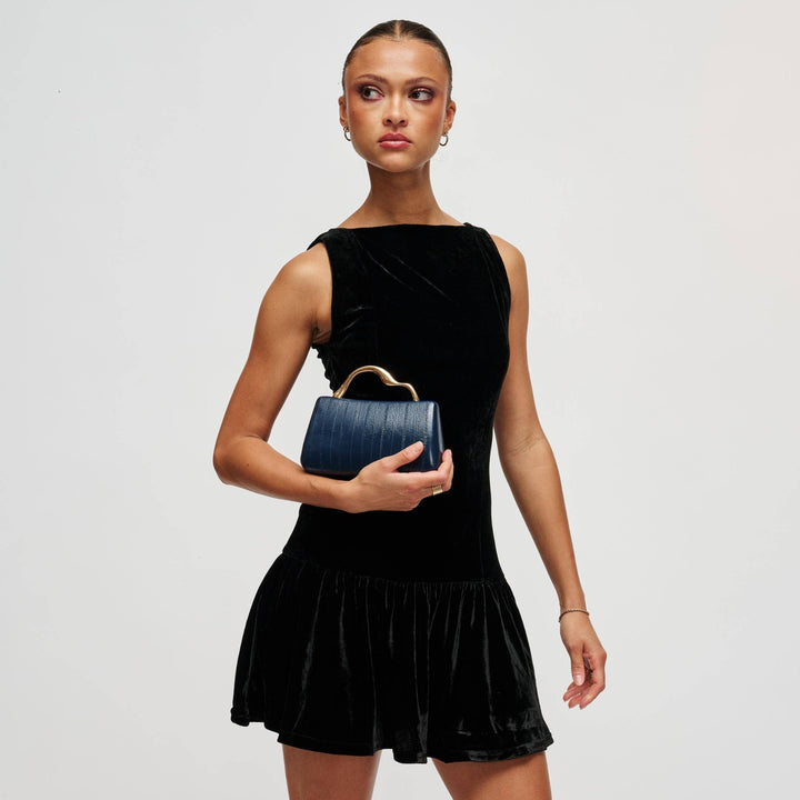 Nichelle Clutch
