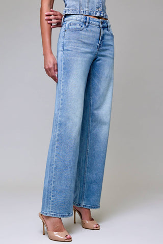 Vintage Wash Stretch Mid Rise Dad Jean