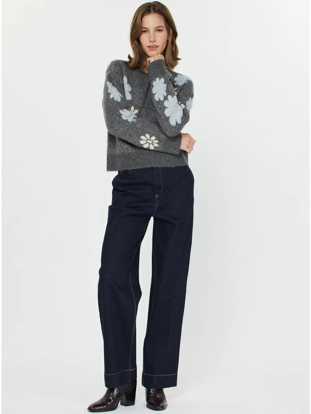 Floral Motif Crew Neck Sweater - Hello Beautiful Boutique