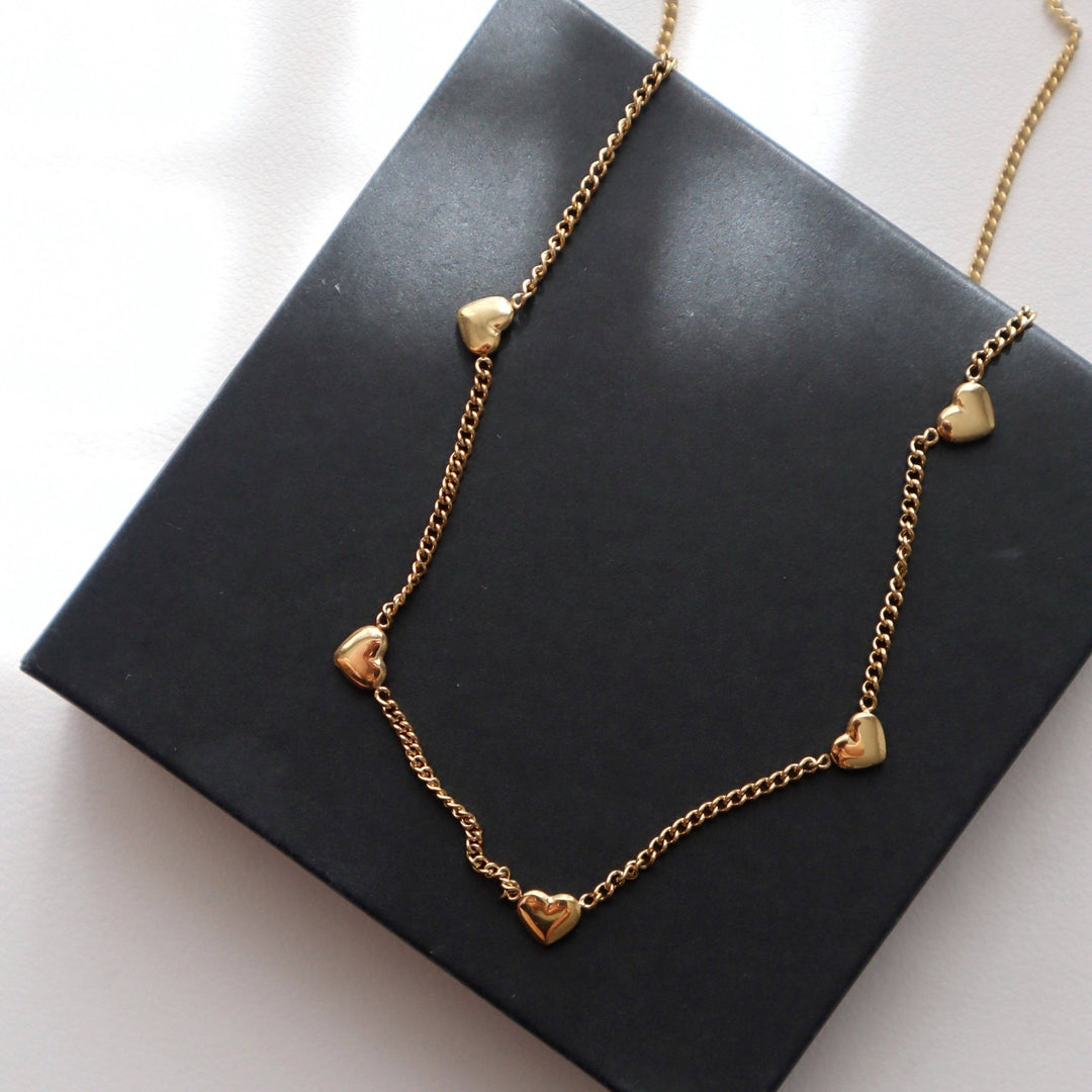 Heart Charm Necklace - Hello Beautiful Boutique