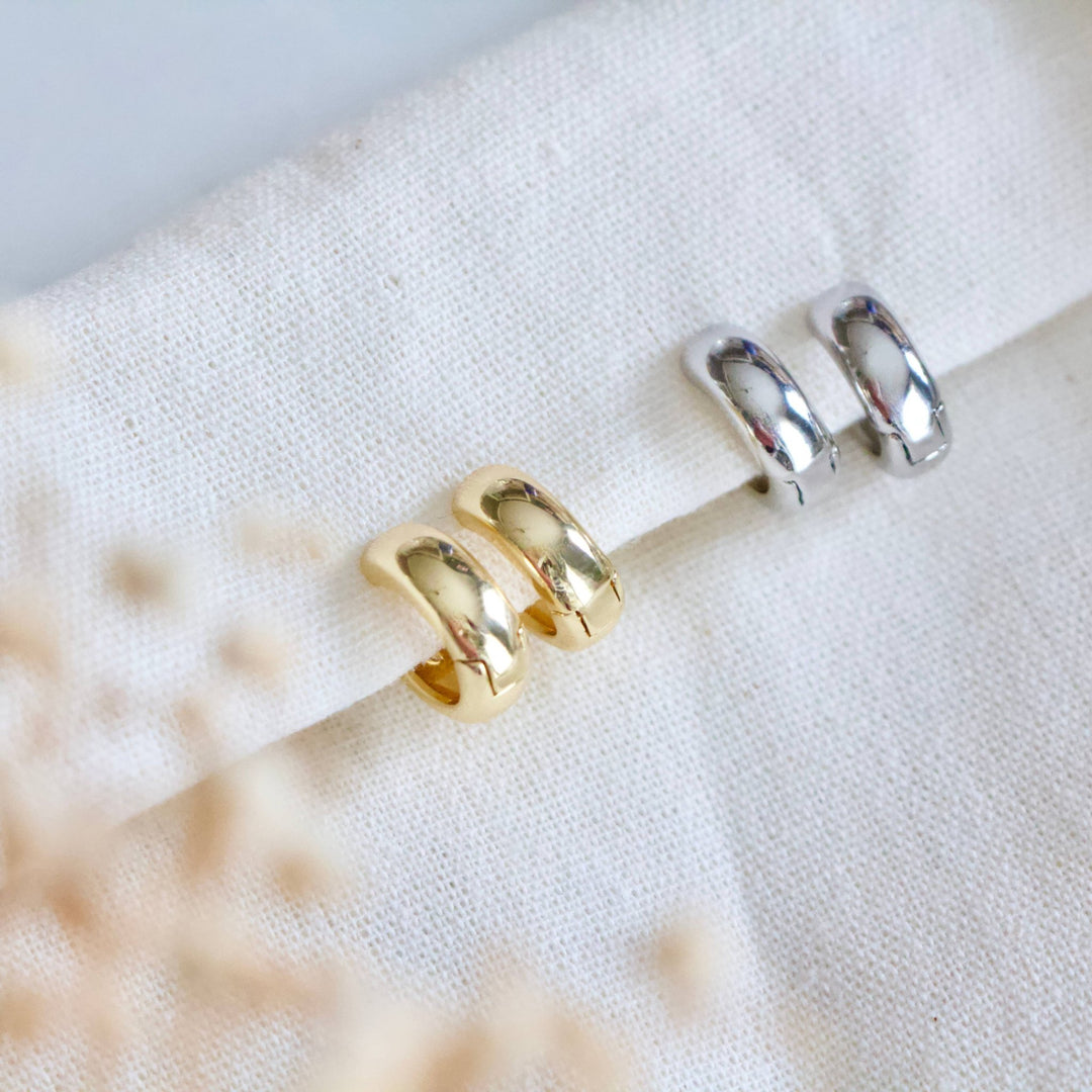 Mesa Blue - Chubby Hoop Earrings: SILVER - Hello Beautiful Boutique