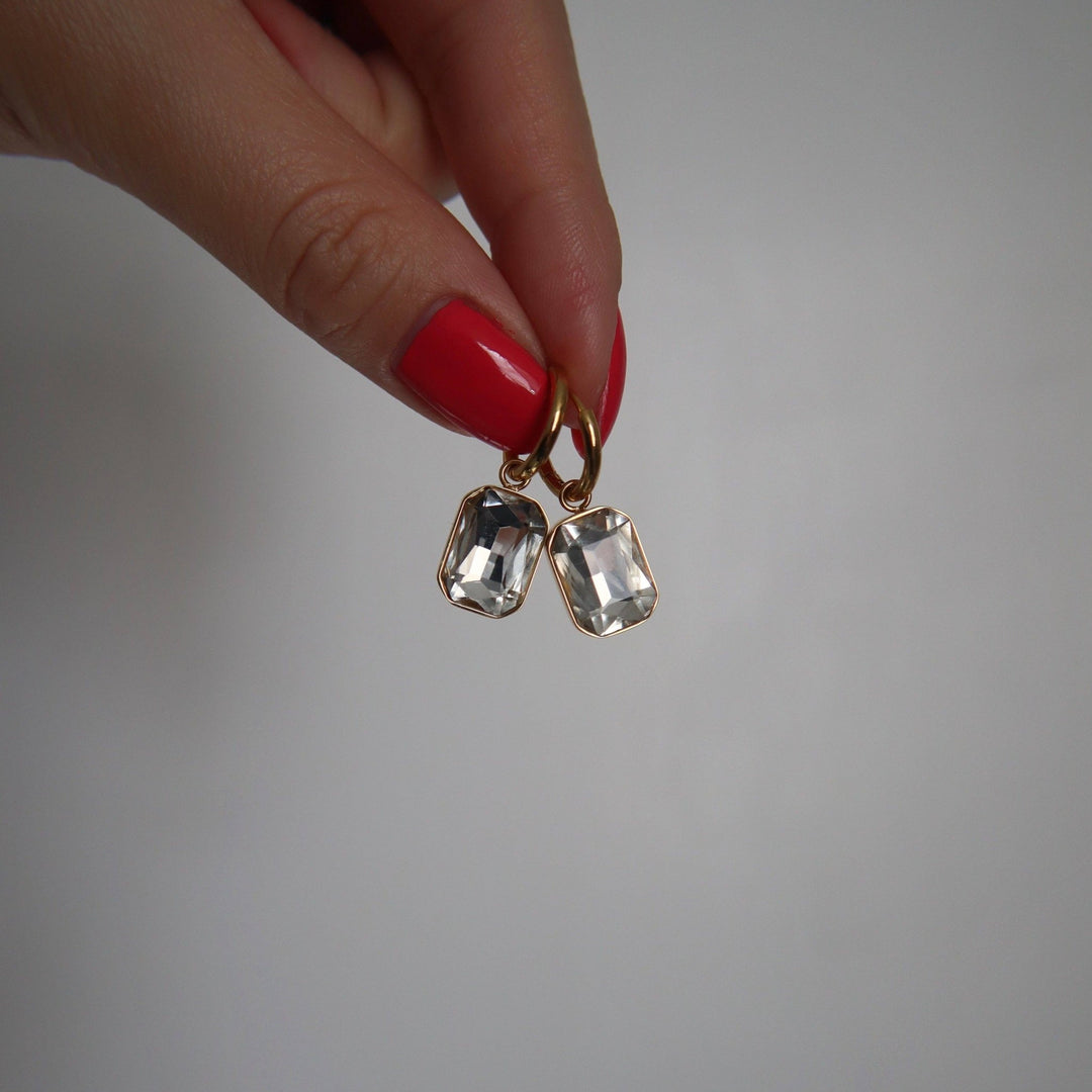 Naomi Hoops - Hello Beautiful Boutique