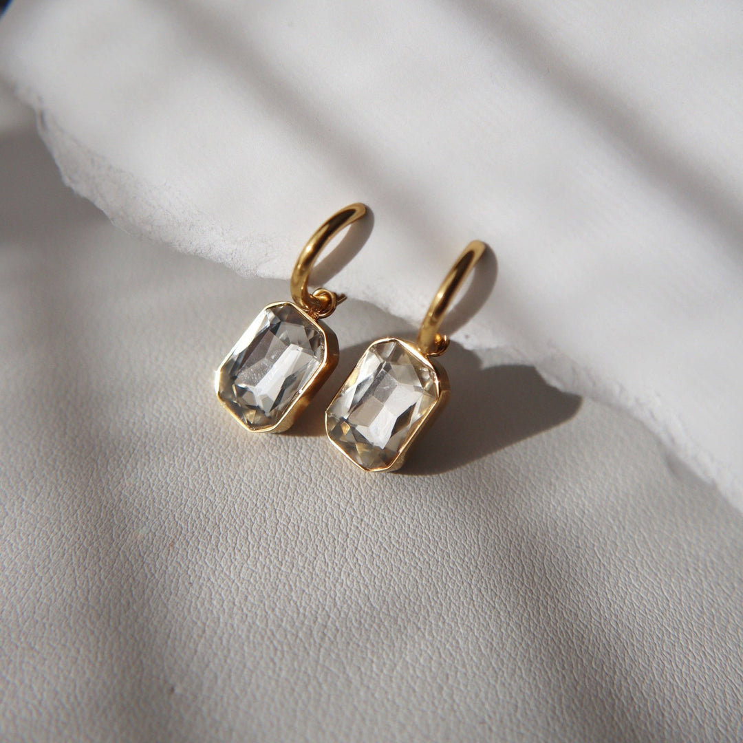 Naomi Hoops - Hello Beautiful Boutique