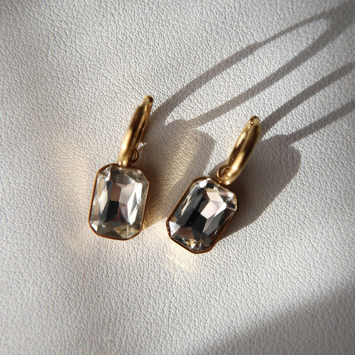 Naomi Hoops - Hello Beautiful Boutique