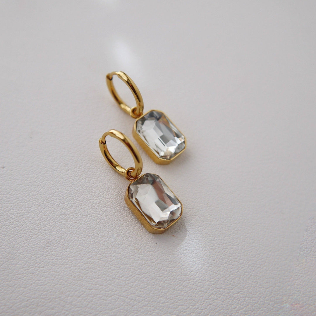 Naomi Hoops - Hello Beautiful Boutique