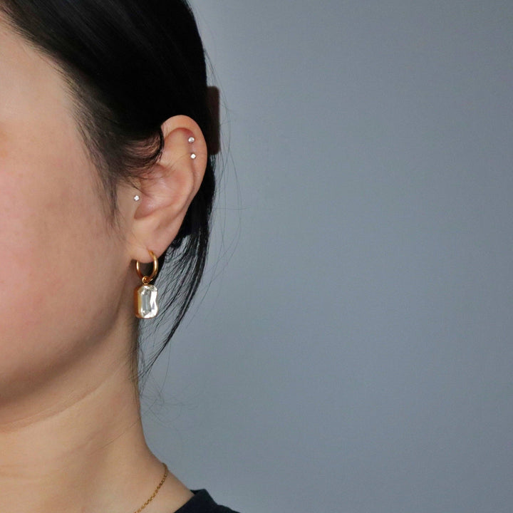 Naomi Hoops - Hello Beautiful Boutique