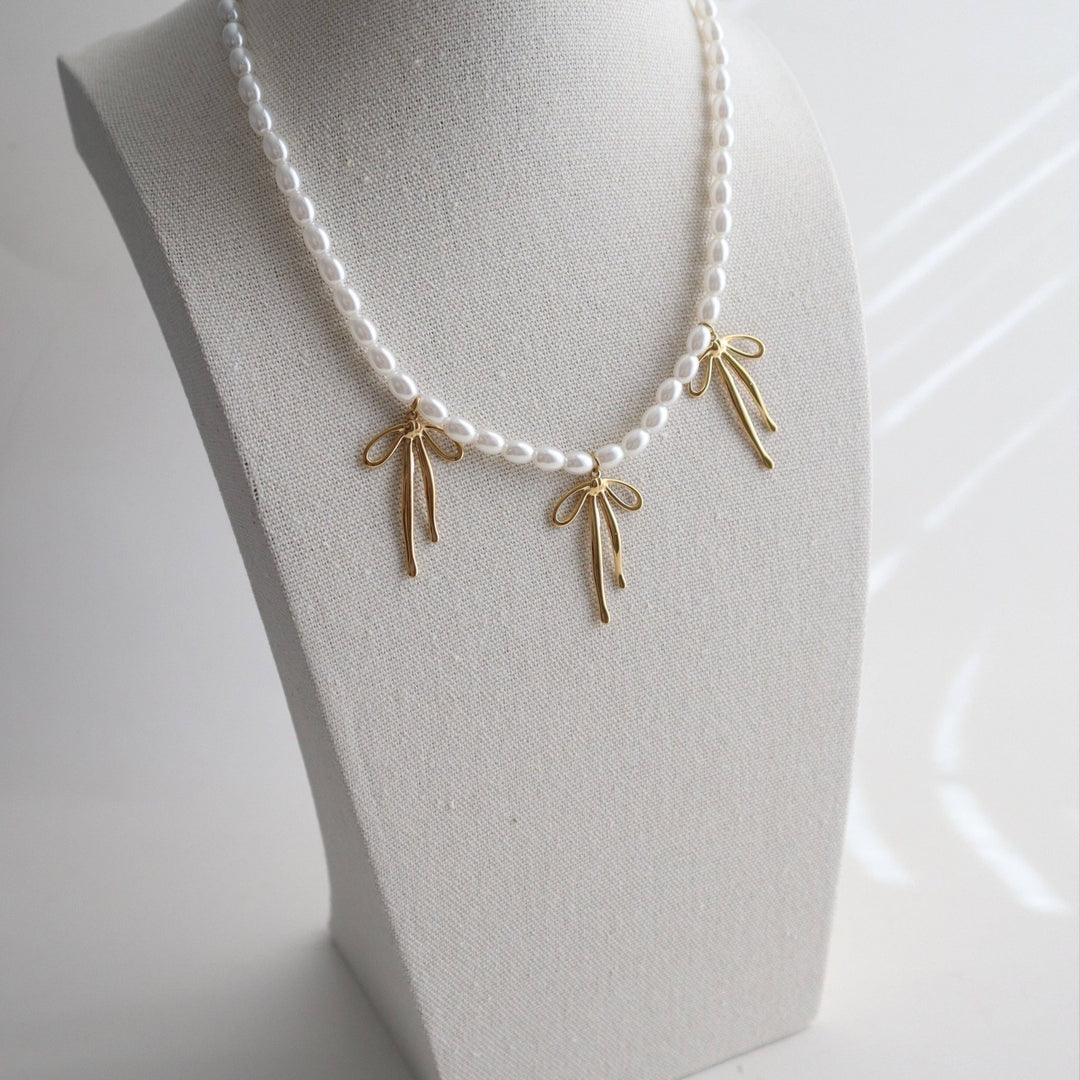 Pearl Bliss Bow Necklace - Hello Beautiful Boutique