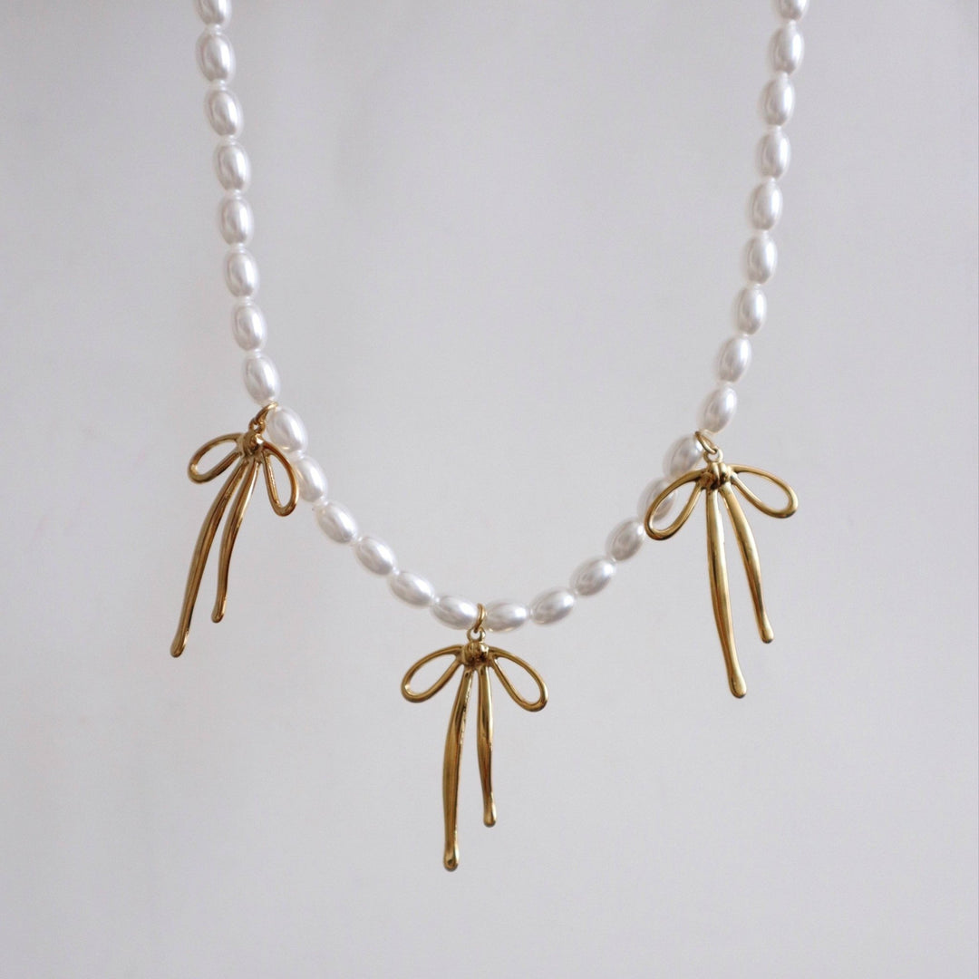 Pearl Bliss Bow Necklace - Hello Beautiful Boutique