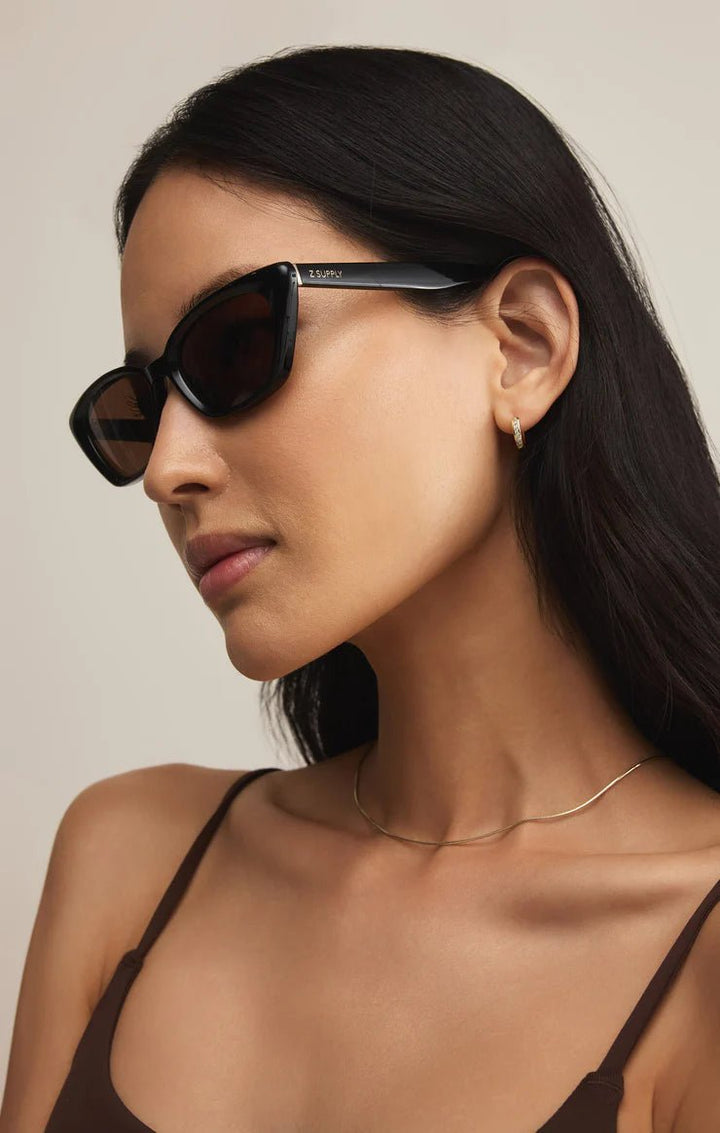 Staycation Sunglasses - Hello Beautiful Boutique